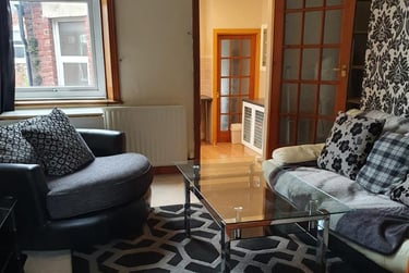 3 bed flat, Lonsdale Terrace, Jesmond, Newcastle, NE23HQ - Image 1